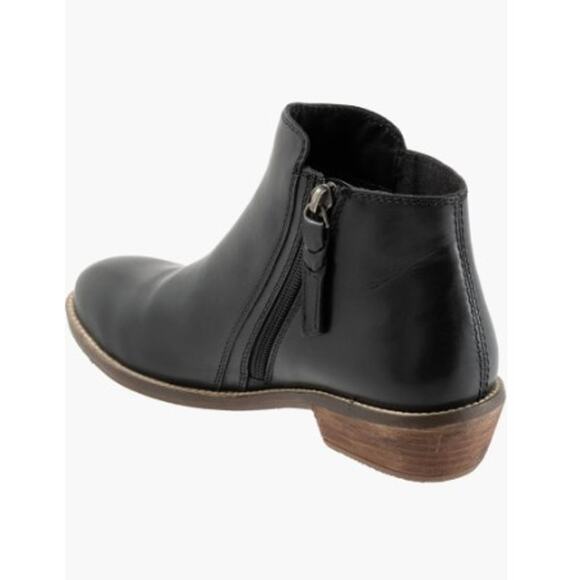 NEW black leather SoftWalk Rocklin or Rocklin 2.0 ankle boots. SIZE 7 N US - Picture 2 of 8